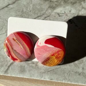 Beautiful marble design earrings